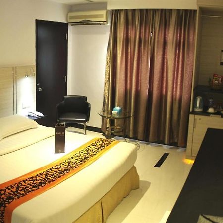 89 Hotel Batam Наґойя Екстер'єр фото