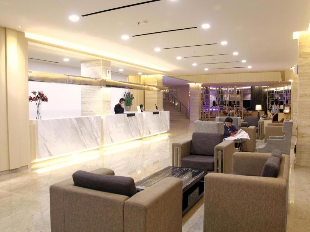 89 Hotel Batam Наґойя Екстер'єр фото