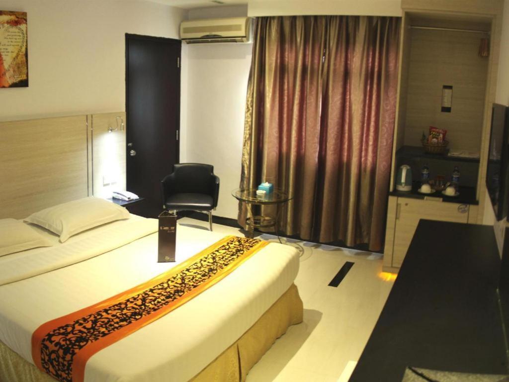 89 Hotel Batam Наґойя Екстер'єр фото