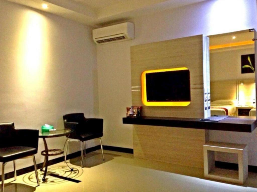 89 Hotel Batam Наґойя Екстер'єр фото