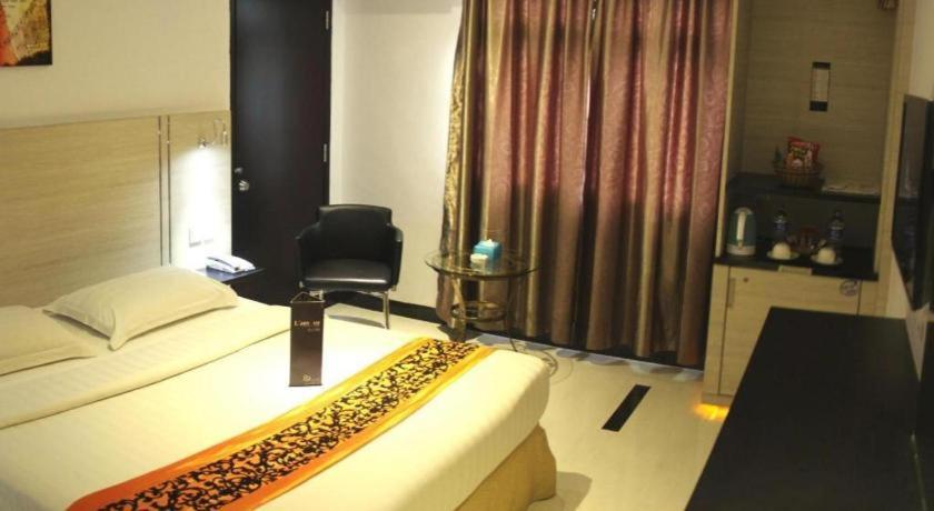 89 Hotel Batam Наґойя Екстер'єр фото