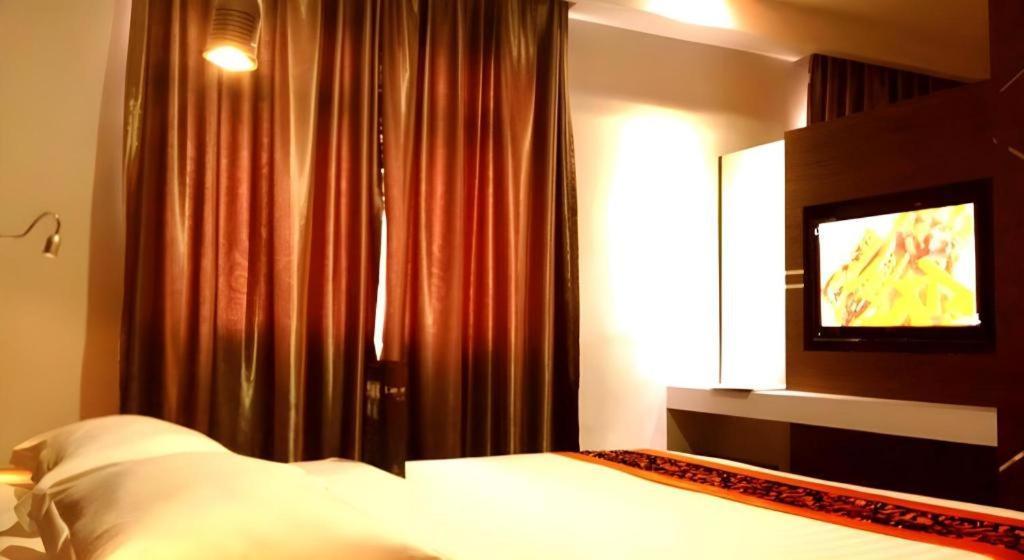 89 Hotel Batam Наґойя Екстер'єр фото